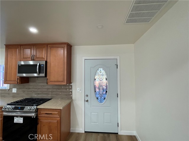 Detail Gallery Image 21 of 34 For 8855 Oneida Ave, Sun Valley,  CA 91352 - 3 Beds | 2 Baths