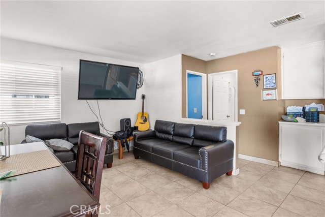 Detail Gallery Image 9 of 32 For 11504 Cornell, Adelanto,  CA 92301 - 4 Beds | 3 Baths