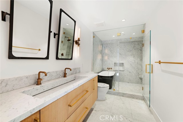 Detail Gallery Image 16 of 29 For 20462 Santa Ana Ave #F,  Newport Beach,  CA 92660 - 3 Beds | 3 Baths