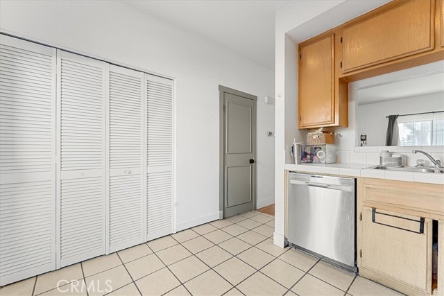 Detail Gallery Image 6 of 27 For 926 W Philadelphia #57,  Ontario,  CA 91762 - 2 Beds | 2/1 Baths