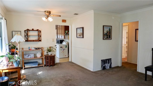 Detail Gallery Image 6 of 48 For 2213 N Valley St, Burbank,  CA 91505 - 3 Beds | 1 Baths