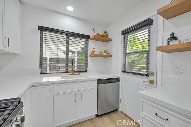 Detail Gallery Image 15 of 39 For 7077 Iris, Rancho Cucamonga,  CA 91739 - 3 Beds | 2 Baths