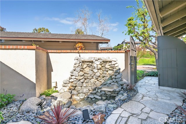 Detail Gallery Image 6 of 41 For 30 Arboles, Irvine,  CA 92612 - 3 Beds | 6 Baths