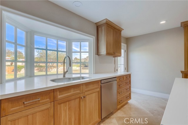 Detail Gallery Image 13 of 45 For 25302 Wilkes Pl, Laguna Hills,  CA 92653 - 5 Beds | 3 Baths