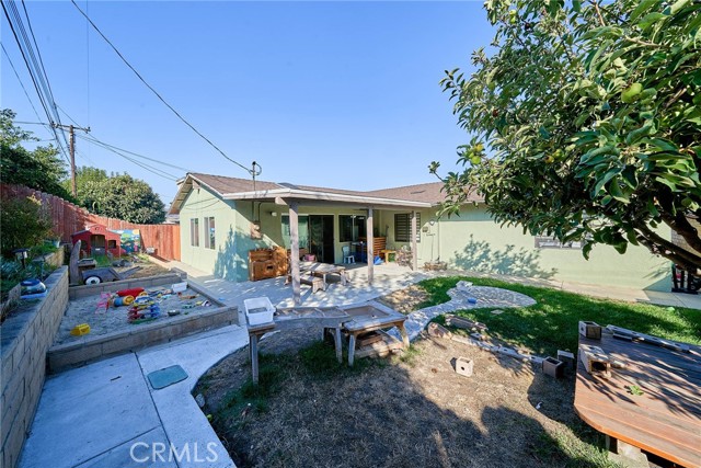 18726 La Guardia Street, Rowland Heights CA: https://media.crmls.org/medias/8c1ddaba-3917-4012-8451-f72d28dcbede.jpg
