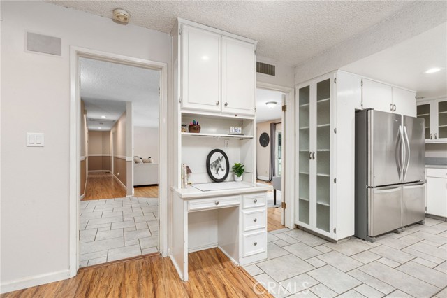 Detail Gallery Image 8 of 56 For 1011 Wyoming Dr, Merced,  CA 95340 - 5 Beds | 3 Baths