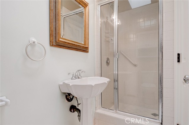 Detail Gallery Image 19 of 43 For 5309 River Ave, Newport Beach,  CA 92663 - 3 Beds | 2/1 Baths