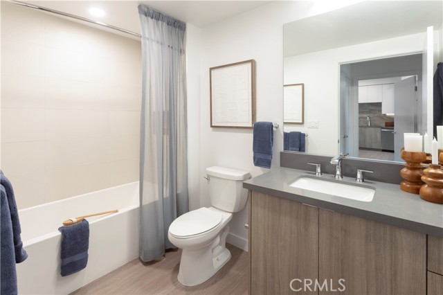 Detail Gallery Image 5 of 21 For 511 S Harbor #601,  San Pedro,  CA 90731 - 2 Beds | 2 Baths