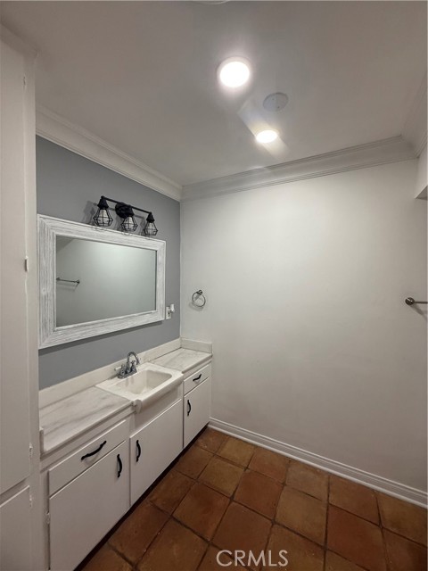 Detail Gallery Image 6 of 16 For 9031 Phyllis Ave #1,  West Hollywood,  CA 90069 - 1 Beds | 1 Baths