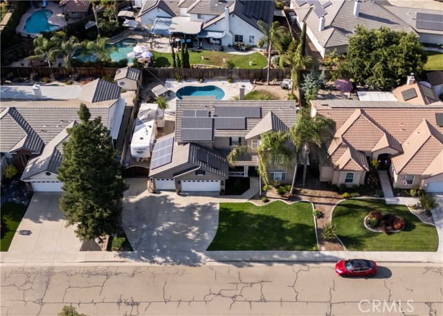 6028 W Evergreen Avenue, Visalia CA: https://media.crmls.org/medias/8c1ffb79-0db1-4f39-a6d2-8cdb95749632.jpg