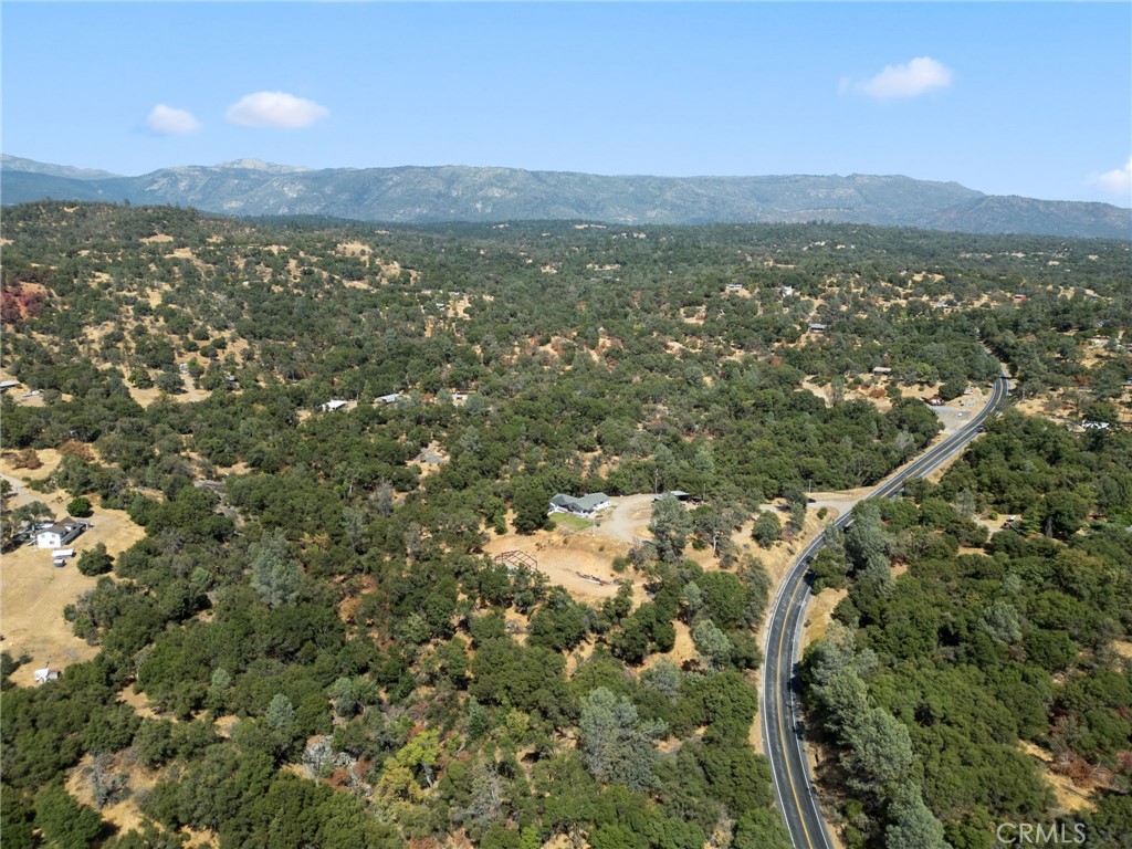 https://media.crmls.org/medias/8c2082ed-5960-45ba-b05b-f51871164456.jpg?preset=X-Large