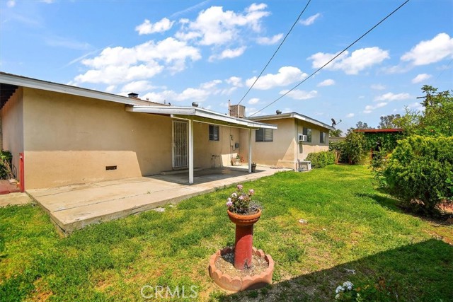 Detail Gallery Image 9 of 16 For 16321 Randall Ave, Fontana,  CA 92335 - 3 Beds | 2 Baths