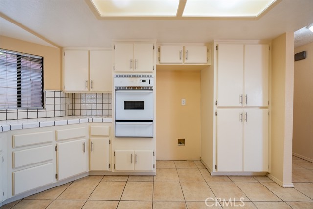 Detail Gallery Image 8 of 31 For 18625 Catalina Rd, Victorville,  CA 92395 - 3 Beds | 2 Baths