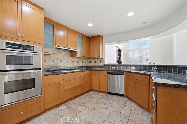 Detail Gallery Image 9 of 33 For 5831 Seawalk #240,  Playa Vista,  CA 90094 - 2 Beds | 2/1 Baths