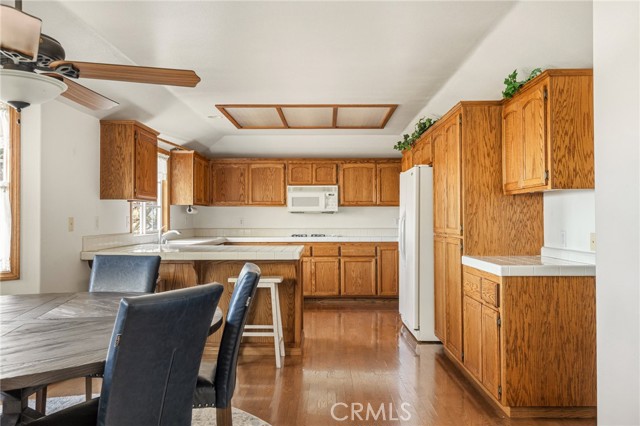 Detail Gallery Image 10 of 40 For 24502 Albrun Ct, Crestline,  CA 92325 - 3 Beds | 2/1 Baths