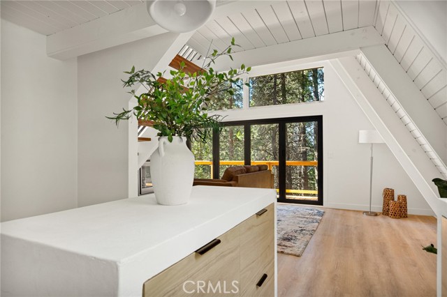 Detail Gallery Image 11 of 38 For 385 Kuffel Canyon Rd, Lake Arrowhead,  CA 92352 - 3 Beds | 2 Baths