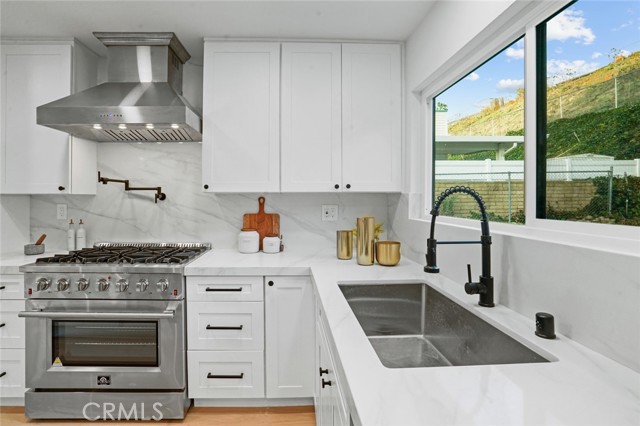 13455 Carriage Road, Poway CA: https://media.crmls.org/medias/8c23e9ab-ac97-4c67-99d2-0c04eafb49c4.jpg