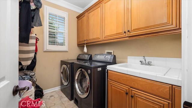 5969 Via Las Nubes, Riverside CA: https://media.crmls.org/medias/8c248dda-74be-462e-9b5e-b1e382ee2127.jpg