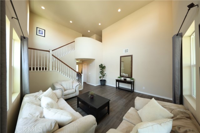 Detail Gallery Image 5 of 25 For 3848 Vine Maple, San Bernardino,  CA 92407 - 4 Beds | 2/1 Baths