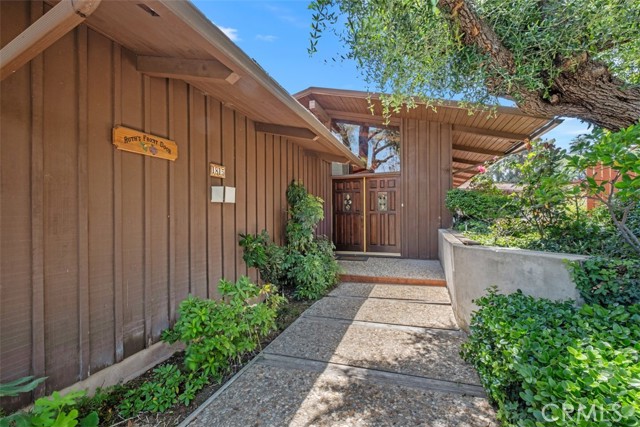 1815 Ladera Vista Place, Fullerton CA: https://media.crmls.org/medias/8c24b1eb-07b0-447c-916f-3280908d7344.jpg