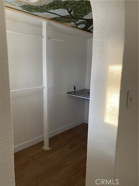 Detail Gallery Image 5 of 6 For 19216 Kendell, Devore,  CA 92407 - 1 Beds | 1 Baths