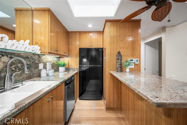 Detail Gallery Image 15 of 29 For 13520 El Dorado Dr 50b,  Seal Beach,  CA 90740 - 2 Beds | 1 Baths