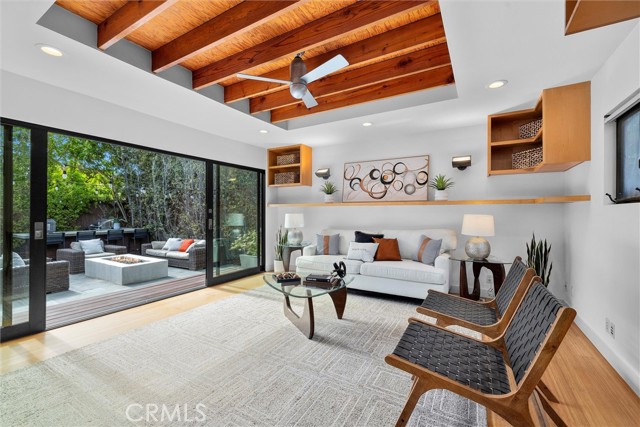 Detail Gallery Image 28 of 51 For 1635 19th St, Manhattan Beach,  CA 90266 - 6 Beds | 4 Baths