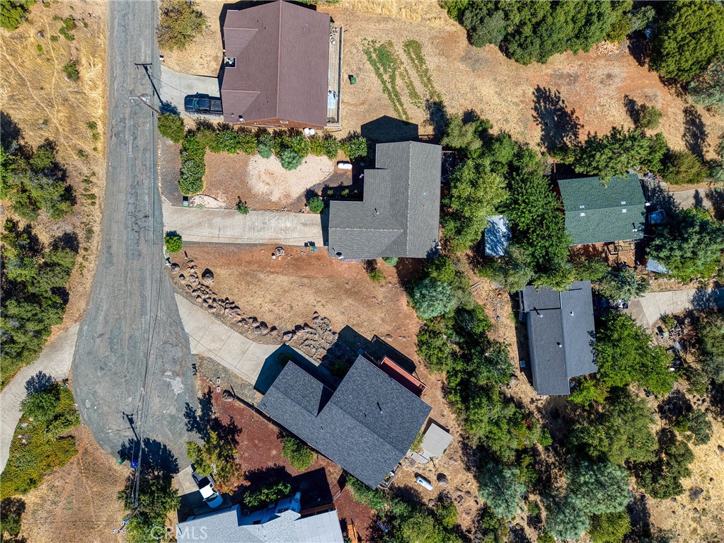 https://media.crmls.org/medias/8c25bc93-a5de-441f-8ac0-66b19bb803b6.jpg?preset=X-Large