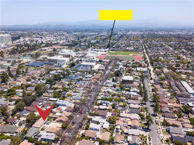 1003 W Myrtle Street, Santa Ana CA: https://media.crmls.org/medias/8c25e2c0-fe5f-458a-bfdf-fde88ce4e90d.jpg