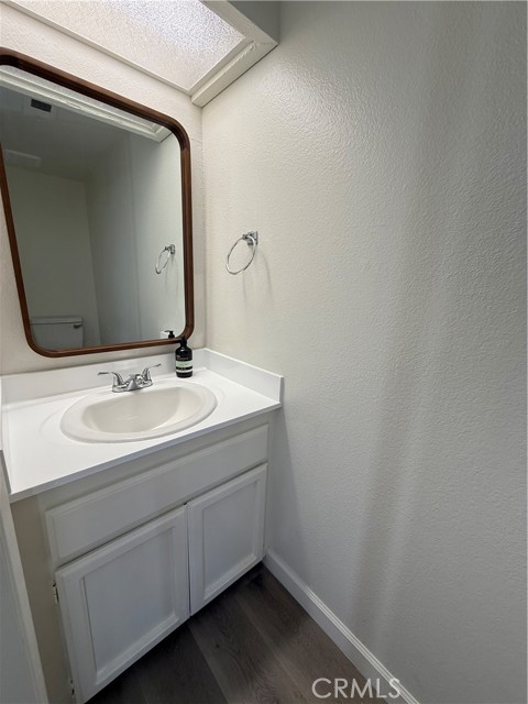 Detail Gallery Image 8 of 17 For 5250 Colodny Dr #17,  Agoura Hills,  CA 91301 - 2 Beds | 2/1 Baths