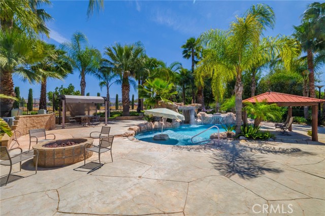 Image 46 of 75 For 30550 Stein Way