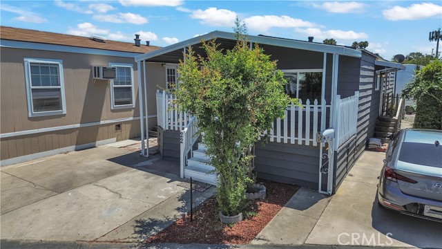 1850 W ORANGETHORPE AVE, Fullerton CA: https://media.crmls.org/medias/8c27d19d-efbd-4597-b4fe-d233e806c1f4.jpg