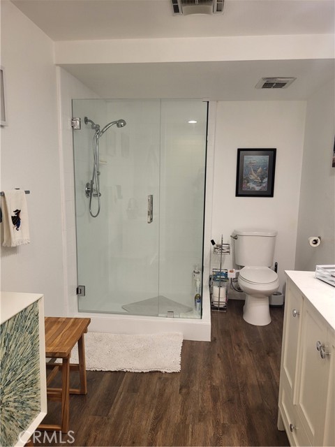 Detail Gallery Image 12 of 17 For 2022 via Mariposa East #C,  Laguna Woods,  CA 92637 - 2 Beds | 2 Baths