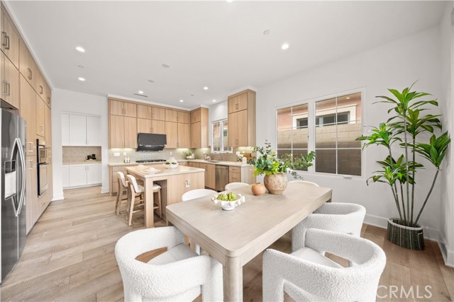 Detail Gallery Image 9 of 75 For 111 Donati, Irvine,  CA 92602 - 4 Beds | 3 Baths