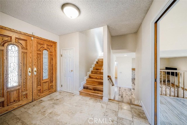 Detail Gallery Image 4 of 25 For 744 Salt Lake Dr, San Jose,  CA 95133 - 4 Beds | 2/1 Baths