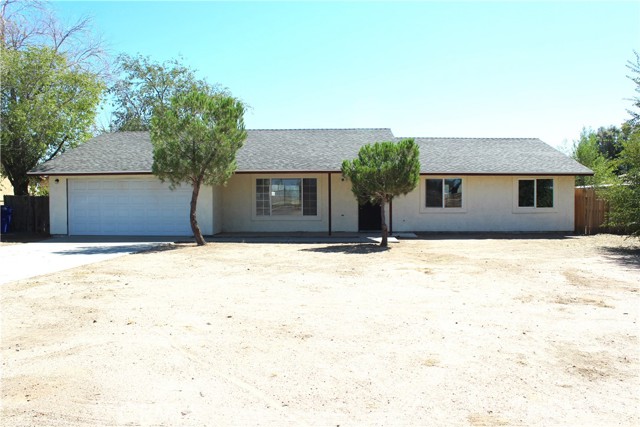 13933 Quinnault Rd, Apple Valley, CA 92307