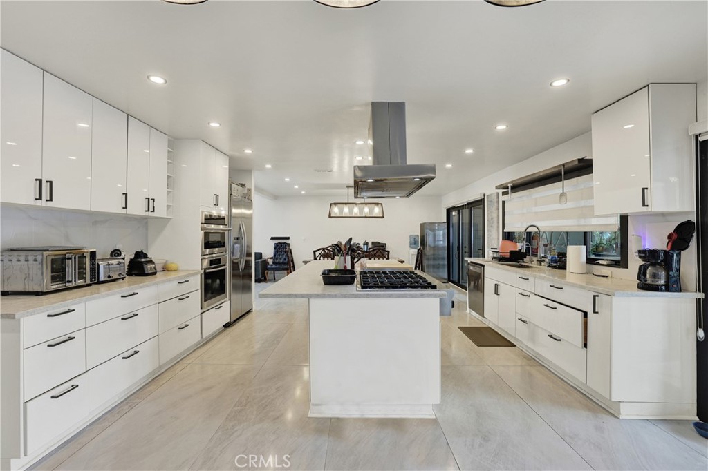 MLS #OC26160501 image #12