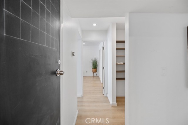 1940 N Highland Avenue, Los Angeles CA: https://media.crmls.org/medias/8c2ad7c9-d2a0-447a-9fba-61defd887294.jpg