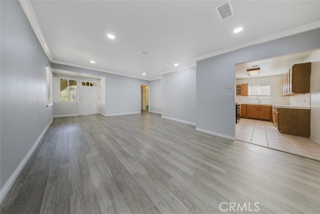 Detail Gallery Image 3 of 36 For 12557 Debell St, Pacoima,  CA 91331 - 4 Beds | 2 Baths