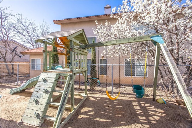 Detail Gallery Image 19 of 40 For 27292 Maritime, Helendale,  CA 92342 - 3 Beds | 2/1 Baths