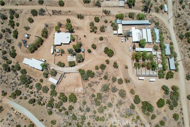 1125 Bulla Vista Road, Acton CA: https://media.crmls.org/medias/8c2c76b4-6291-48ae-a89b-682d7a95f126.jpg