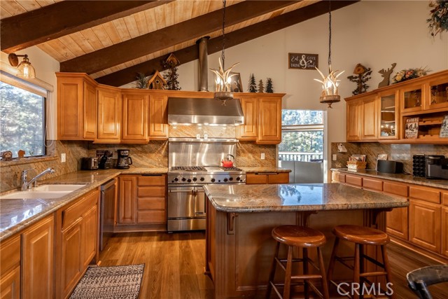 Detail Gallery Image 15 of 34 For 521 Division Dr, Big Bear City,  CA 92314 - 6 Beds | 4 Baths