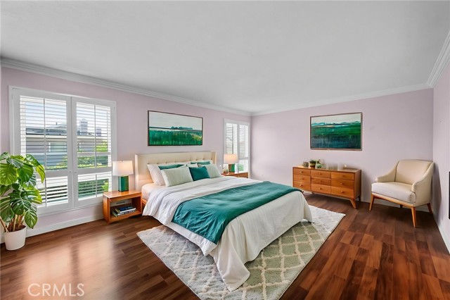 9882 Kings Canyon Drive, Huntington Beach CA: https://media.crmls.org/medias/8c2cd2f4-6d57-4790-8e92-d4d602e05869.jpg