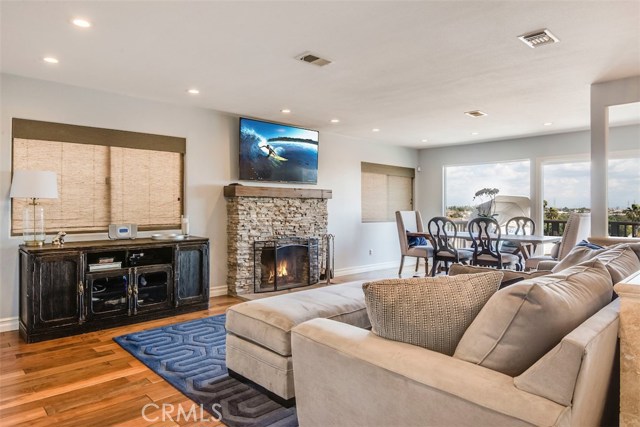 440 Prospect Avenue, Redondo Beach, California 90277, 4 Bedrooms Bedrooms, ,3 BathroomsBathrooms,Residential,Sold,Prospect,SB18044582