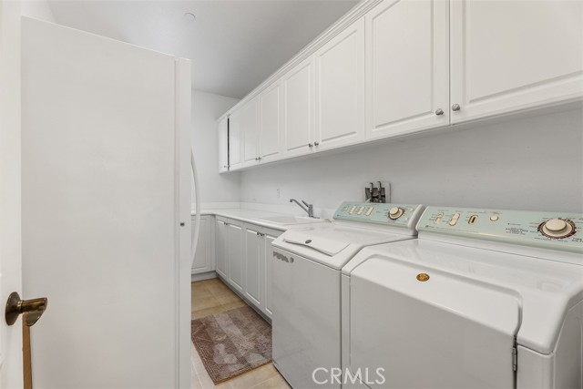 18 Corte Sevilla, San Clemente CA: https://media.crmls.org/medias/8c2dfb36-84ed-496f-8fa8-3df599e317f4.jpg