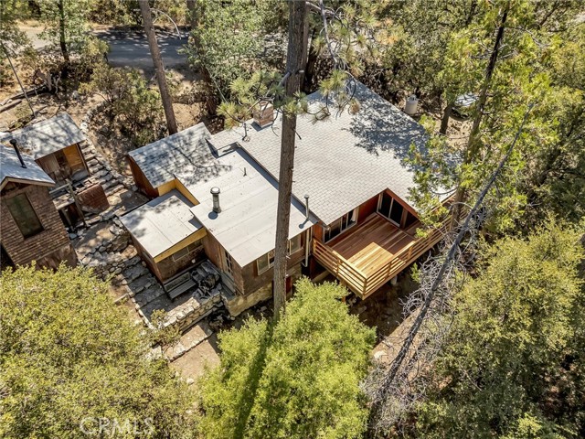 25405 Point Of Rocks Drive, Idyllwild CA: https://media.crmls.org/medias/8c2dfce3-8346-4d79-a501-f6725a0acd2c.jpg