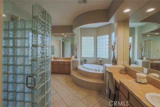 Detail Gallery Image 22 of 41 For 17 Bellisimo Ct, Rancho Mirage,  CA 92270 - 5 Beds | 3/1 Baths