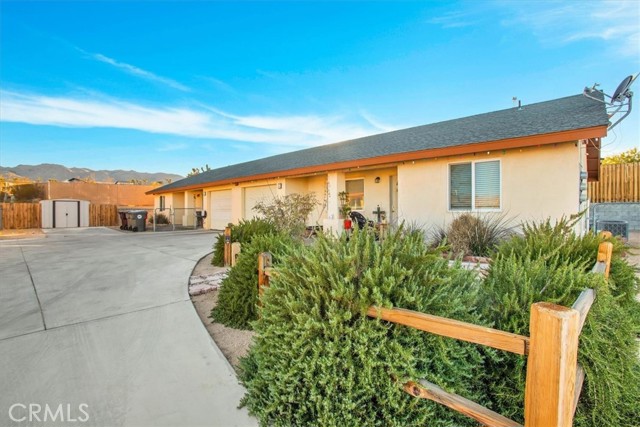 60803 Division Street, Joshua Tree CA: https://media.crmls.org/medias/8c2e9f5a-edd6-4ddb-b822-006cdee9c471.jpg