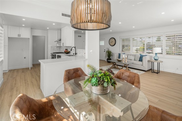 817 S Westchester Drive, Anaheim CA: https://media.crmls.org/medias/8c2eb199-288c-4988-88f7-4c67ccf5edf6.jpg