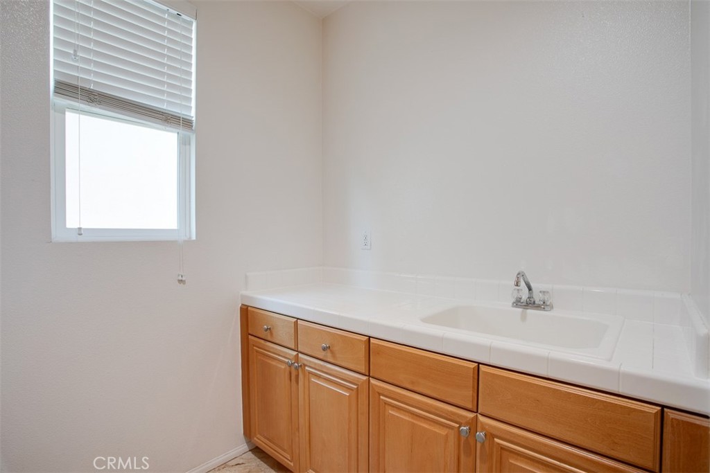 8C2Ed13E 92B2 45Ab B45B 947D60939778 1267 Kendra Lane, Upland, Ca 91784 &Lt;Span Style='BackgroundColor:transparent;Padding:0Px;'&Gt; &Lt;Small&Gt; &Lt;I&Gt; &Lt;/I&Gt; &Lt;/Small&Gt;&Lt;/Span&Gt;